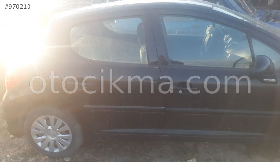 2009 model peugeot 207 1.4 kesme kupa