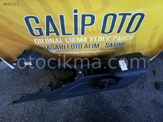 Ford Foxus 3 Orta Konsol hatasız orjinal çıkma