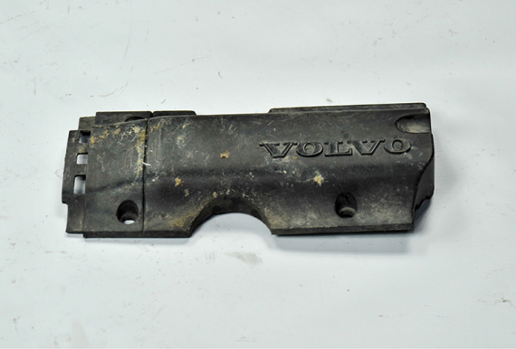 2001 MODEL VOLVO S40 ÇIKMA MOTOR ÜST KAPAK.