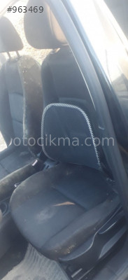 2009 peugeot 207 1.4 benzinli çıkma sol ön koltuk