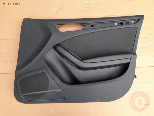 AUDİ A4 12-15 KAPI DÖŞEMESİ SAĞ ÖN (SİYAH) 8K0867104AF WFA
