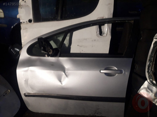 Peugeot 307 çıkma sol ön kapı