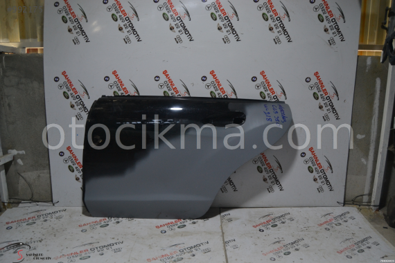 MERCEDES CLS 350 W218 SOL ARKA KAPI