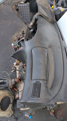 Ford Modeo Göğūslūk