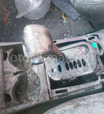 2006 TOYOTA RAV4 KOMPLE ÇIKMA VİTES TOPUZU.