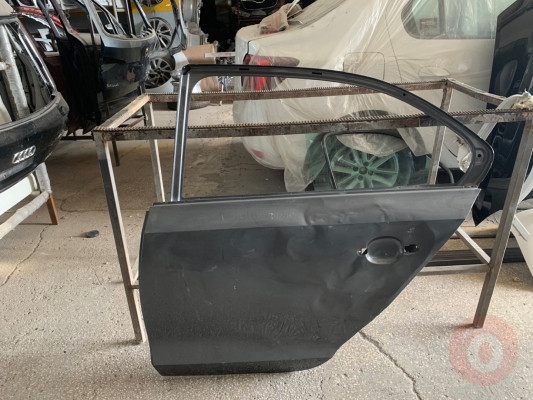 VOLKSWAGEN JETTA ÇIKMA SOL ARKA KAPI