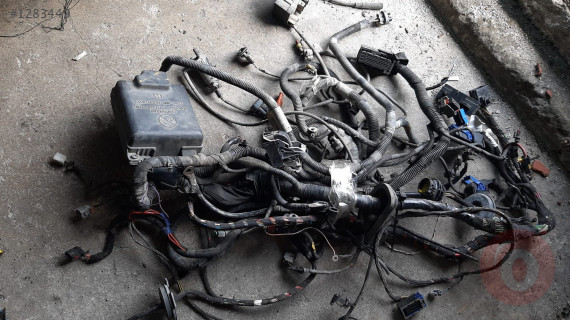 fiat doblo 3 1.3 motor içi elektrik tesisat sigorta tablası