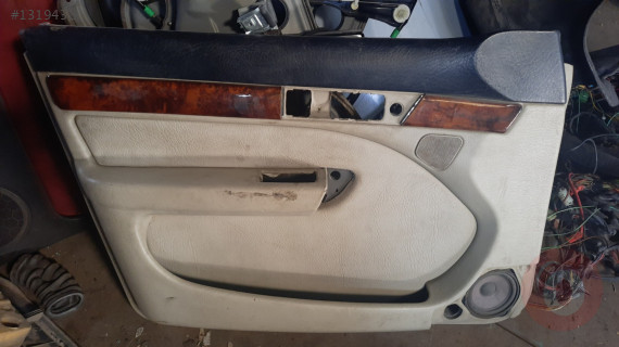 audi 100 c4 Kapı Döşemesi çıkma (1990 - 1997)
