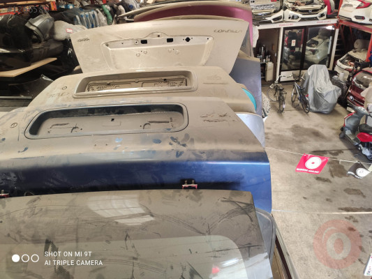 Mazda Lantis Bagaj kapağı