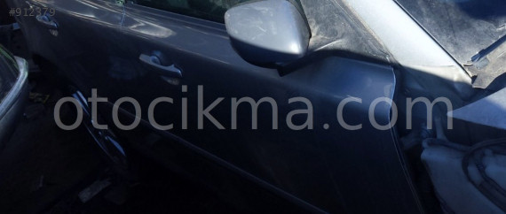 2005 VOLVO V50 ORİJİNAL SAĞ MARŞBİYEL.