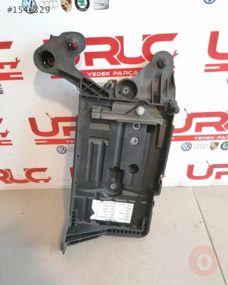 5Q0915331K 5Q0915331J AKÜ ALT BRAKETİ