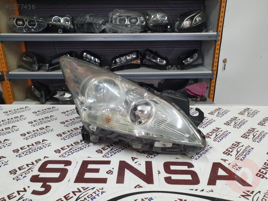 PEUGEOT 3008 09-13 ÇIKMA ORJİNAL SAĞ FAR 89903105