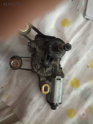 Ford Connectarka silecek motoru.