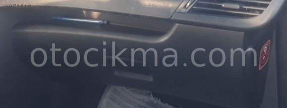 2009 model peugeot 207 1.4 çıkma torpido kapağı