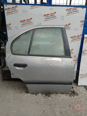 Nissan Primera Sağ Arka Kapı Dolu (P10) 1990-1993