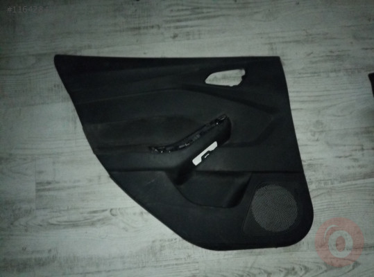 Focus çıkma sol arka kapı döşemesi