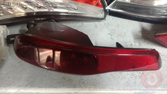 Jeep Cherokee KL arka tampon sis lambası