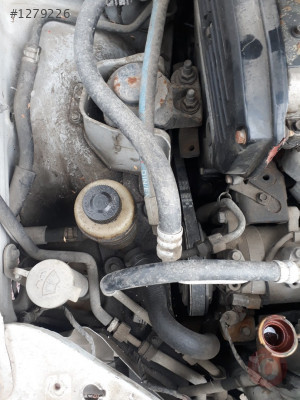 Kia Clarus direksiyon yag bidonu