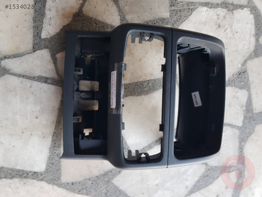 AUDİ A6 ORTA KONSOL ARKA KÜLLÜK PANELİ 4G0919565