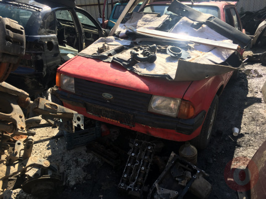 90 MODEL FORD ESCORT YEDEK PARÇA