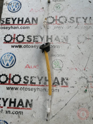 Audi a3 2010 sağ ön kapı kilidi halatı teli