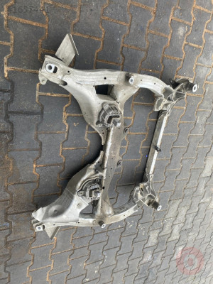 BMW F10 520 DİZEL ÇIKMA ORJİNAL MOTOR TRAVERSİ 6796692