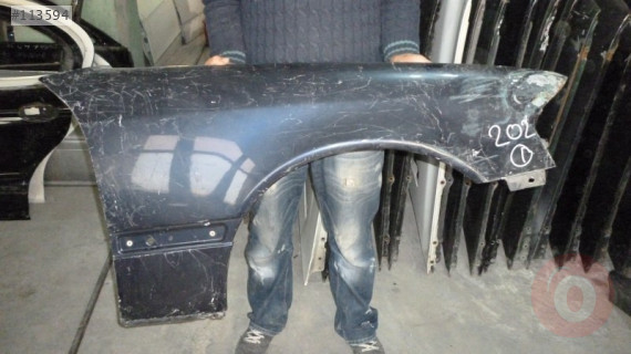 202 SAĞ SOL ÖN ÇAMURLUK MERCEDES ORJİNAL ÇIKMA PARÇA