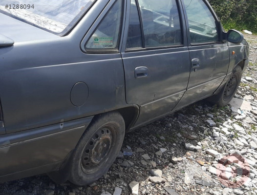 1996 model daewoo nexia 1.5 çıkma sağ yan panel