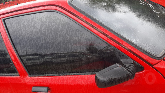 peugeot 205 1.4 benzinli çıkma sağ ön kapı camı