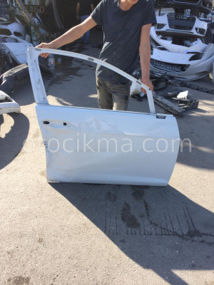 Volksvagen golf 7 çıkma sag ön kapı