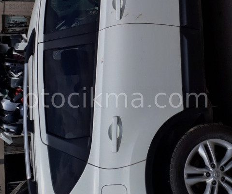 2011 NİSSAN QASHQAİ ÇIKMA SAĞ ARKA KAPI.