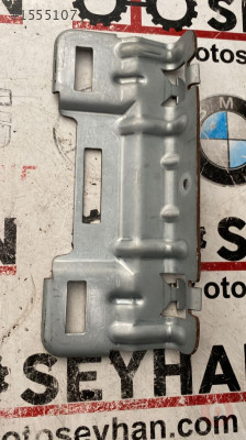 3G0858679A passat b8 sağ arka tavan tutamağı tutucu demiri