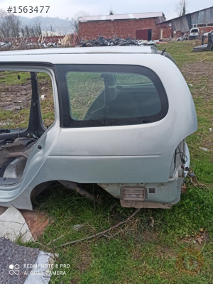Megane 1 sw sol arka çamurluk