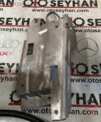 8L1864775 volkswagen golf 4 ayak basma braketi