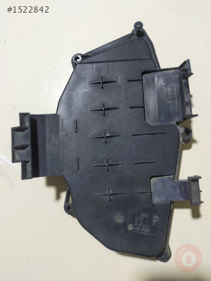 AUDİ A7 MOTOR BEYNİ KORUMA KAPAĞI 4G1907613A