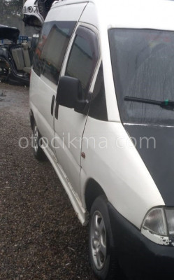 2002 model fiat scudo 1.9 dizel çıkma sağ yan panel