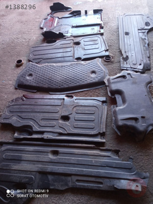 MERCEDES W219 ARAÇ ALTI BAKALİTLERİ SET