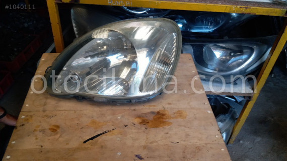 İkinci el Toyota yaris sol ön far Çıkma orjinal
