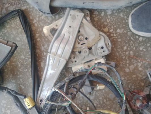 Toyota Avensis Cam Kriko 2003-2008