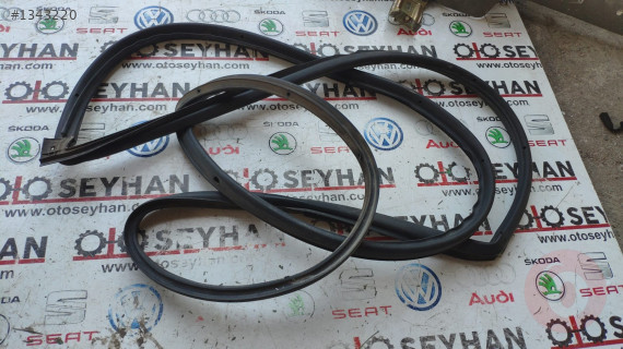 ford fiesta 2011 sol ön kapı toz lastiği