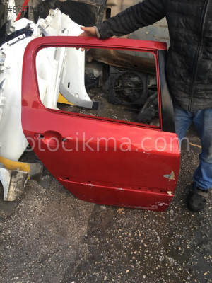 Peugeot 307 sağ arka kapı çıkma