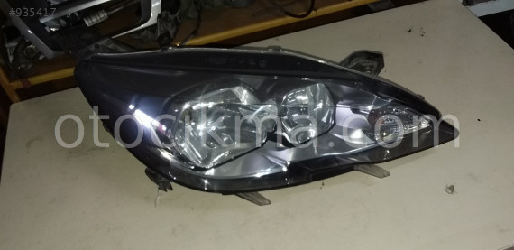 Peugeot  308 far sağ