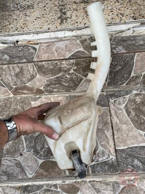 2004 FORD FUSİON 1.6 HATASIZ ORJİNAL ÇIKMA CAM SU BİDONU