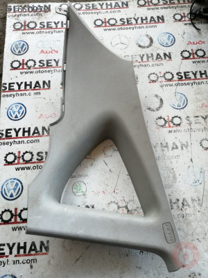 1P0867287 seat leon 2010 sol arka bağaj kelebek cam kaplama