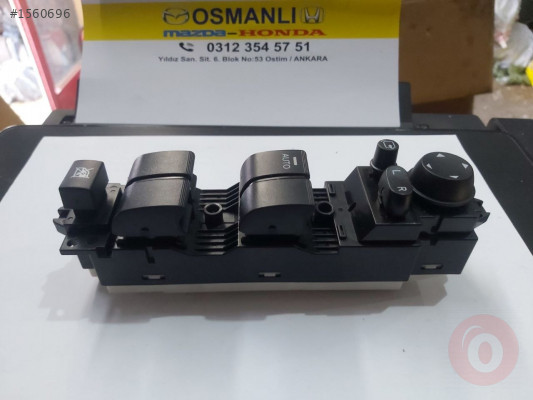 MAZDA 3 2009 - 2012 SOL ÖN DÖRTLÜ CAM DÜĞMESİ (KATLANIRLI)