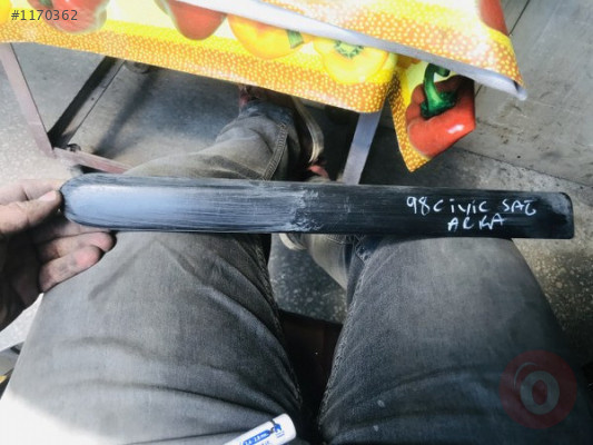 1998 CİVİC SAĞ ARKA ÇAMURLUK ÇITASI HONDA ORJİNAL ÇIKMA