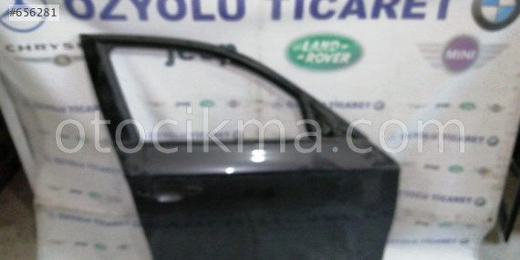 BMW e87 1 serisi sağ ön kapı