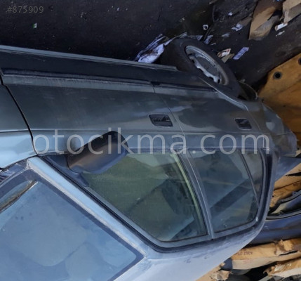 1992 TOYOTA COROLLA HATASIZ SAĞ TAKIM KAPILAR.