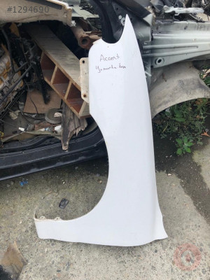 Hyundai Accent Sol Ön Çamurluk Beyaz Hatasız Orjinal Çıkma