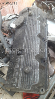 ÇIKMA PARÇA MAZDA 626 SİLİNDİR ÜST KAPAĞI